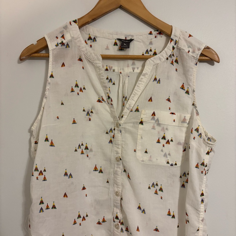 Eddie Bauer Teepee Print Button-Front Tank - Size Large - Picture 4 of 12